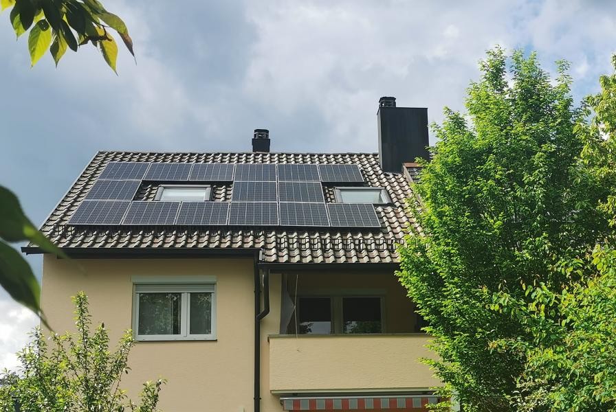 Foto: Gaby Blum Photovoltaik auf Hausdach